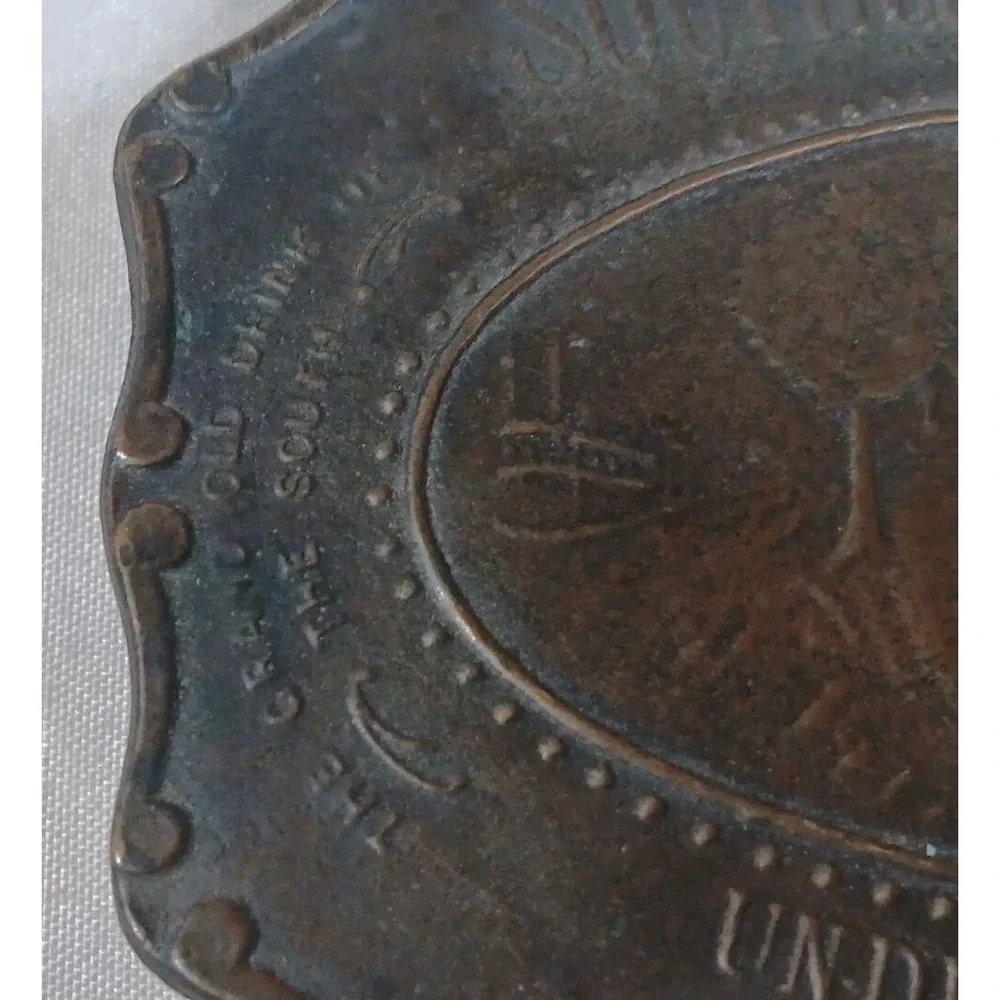 Vtg Southern Comfort Whiskey Belt Buckle Under Your Belt 70s Advertising‎ Promo